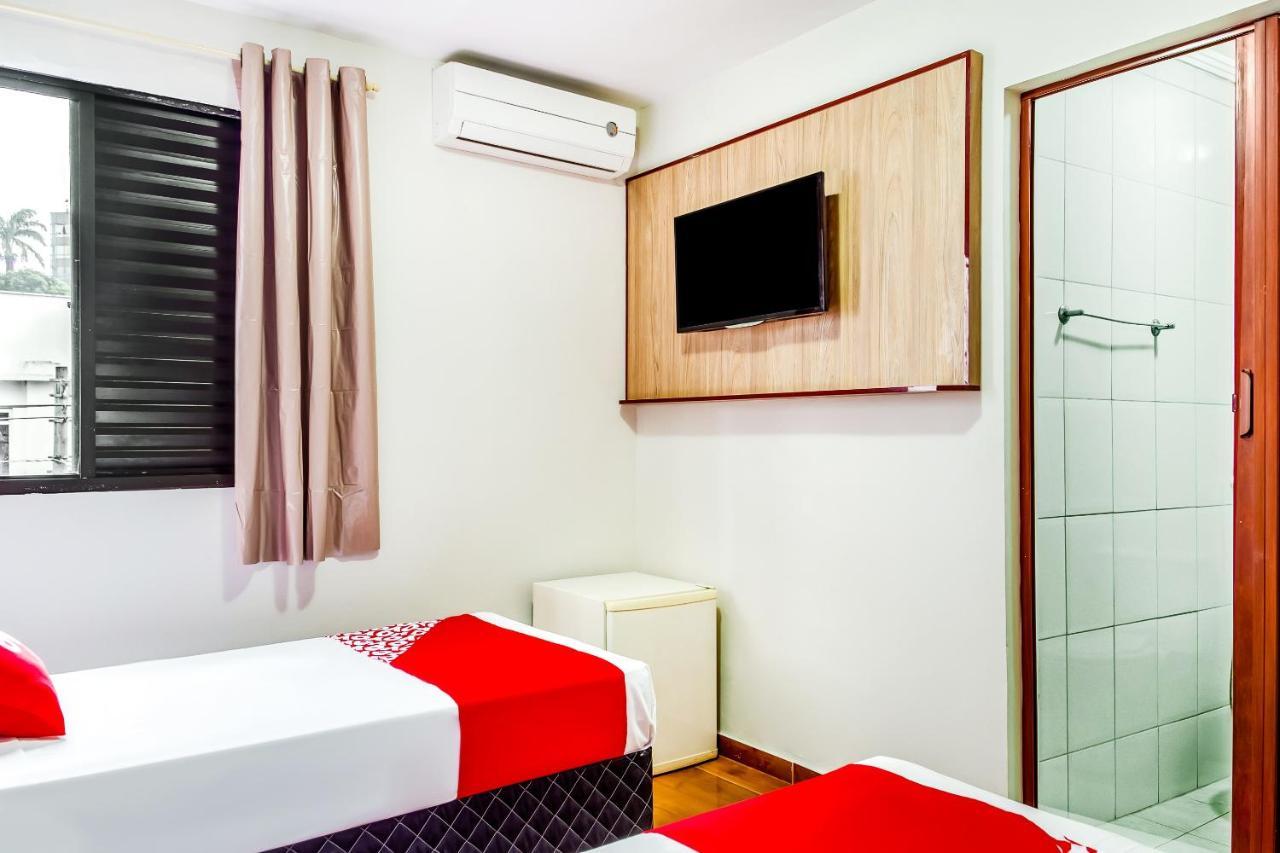 Oyo Hotel Lisboa, Sao Jose Dos Campos Bagian luar foto