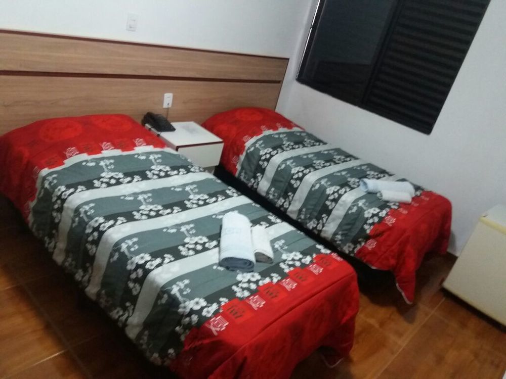 Oyo Hotel Lisboa, Sao Jose Dos Campos Bagian luar foto